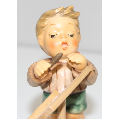 1674 - M.I. Hummel 'Little Maestro' figurine with associated Steiff Teddy Bear #826/I with original button ... 