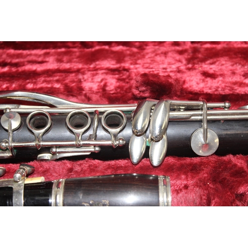 1804 - Boosey & Hawkes Regent clarinet in case