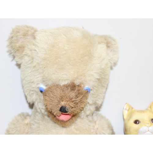 615 - 2 vintage teddy bears to incl a Pedigree example, and a cat doll (3)