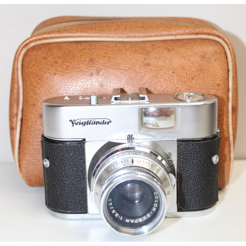 739 - 4 assorted Voigtlander cameras to include Brilliant TLR, Prontor SVS and 2 Vito B, 3 with original l... 