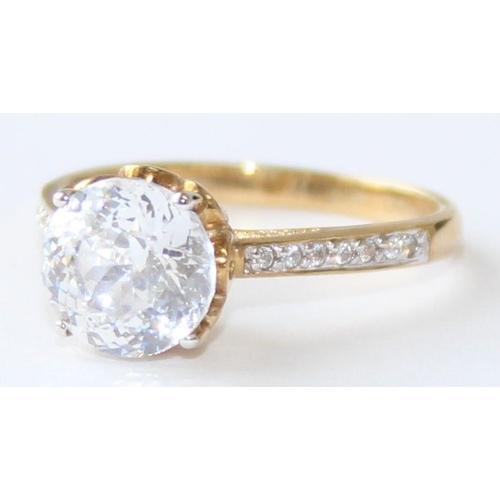 1135 - An impressive 9ct gold and white stone dress ring, marked 9k and XRF confirmed, approx size N, appro... 