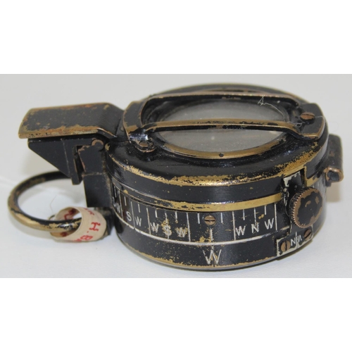 1411 - A WW2 period 1943 dated British military Mk III marching compass