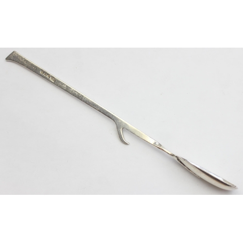 1024 - Leslie Gordon Durbin MVO CBE (1913 - 2005), a rare handmade silver preserve or pickled onion spoon, ... 