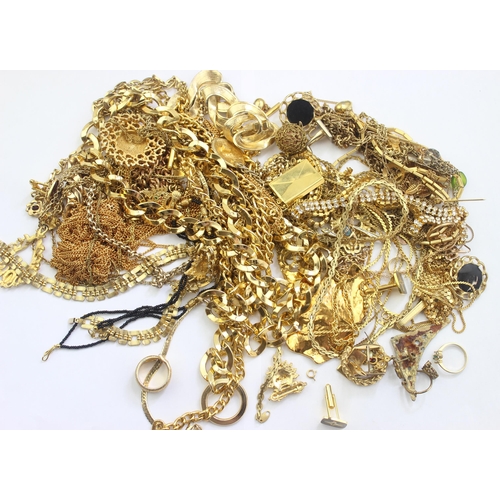 1147 - A large qty of assorted gold plated jewellery, approx 950g gross