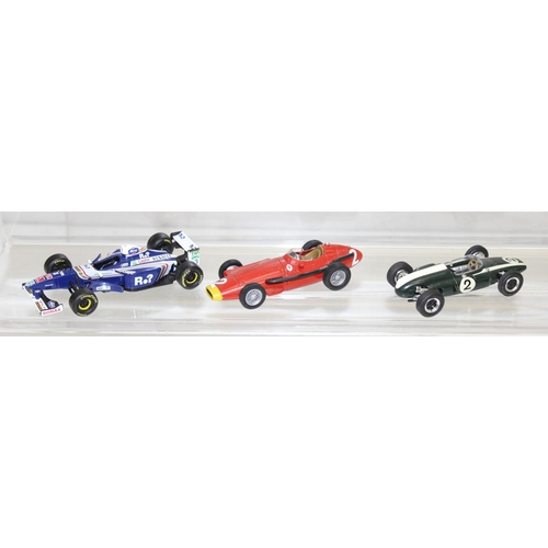 619 - Qty of vintage toy F1 racing cars to include models of 1999 McLaren Mercedes MP4 and the Williams Re... 