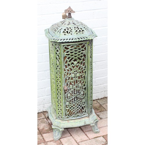 390 - An Art Nouveau period green enamel cast iron wood burning stove by Nestor Martin of Belgium, approx ... 