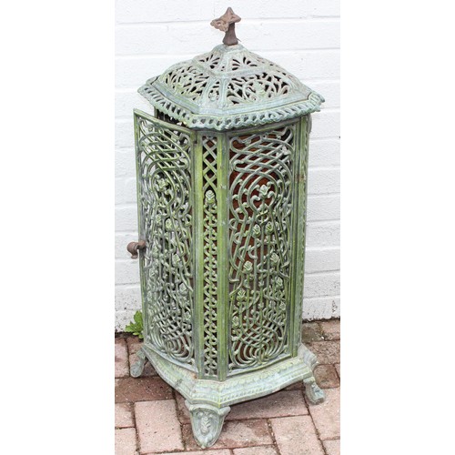 390 - An Art Nouveau period green enamel cast iron wood burning stove by Nestor Martin of Belgium, approx ... 