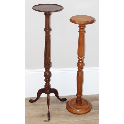 171 - 2 wooden torchère stands, tallest approx 110cm