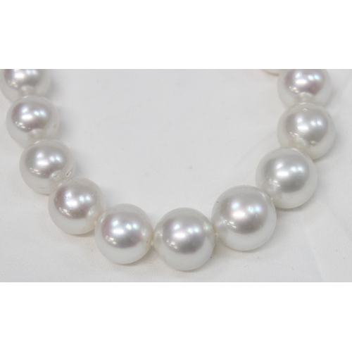 1141 - An impressive Wai Kee cultured pearl and 18ct white gold necklace, consisting of 31 graduated cultur... 