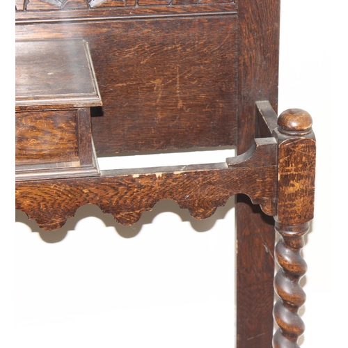 59 - Early 20th century oak hall stand with carved details, barley twist supports and bevelled-edge mirro... 