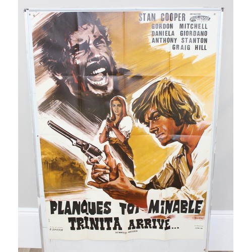 580 - 8 vintage French film posters to include 'Dracula', 'Mona', 'Chantage a Soho' and 'Les freres dynami... 