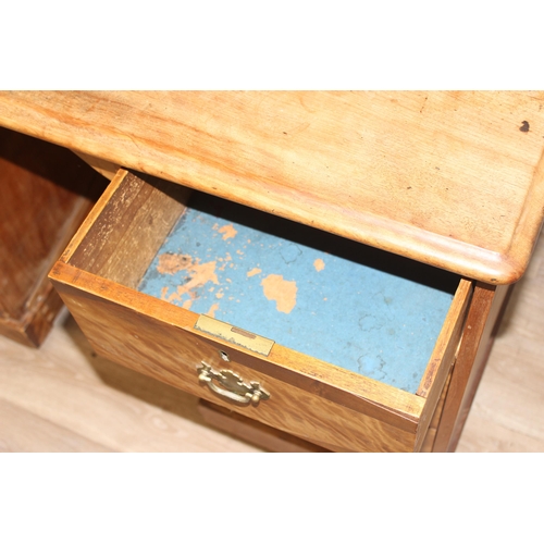 55 - An unusual antique satinwood kneehole desk with veneered wooden details, approx 122cm wide x 59cm de... 