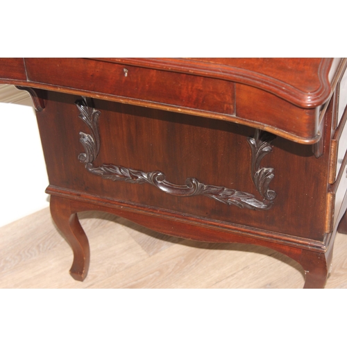 47 - An antique style mahogany davenport writing desk with green leather inset, approx 56cm wide x 55cm d... 