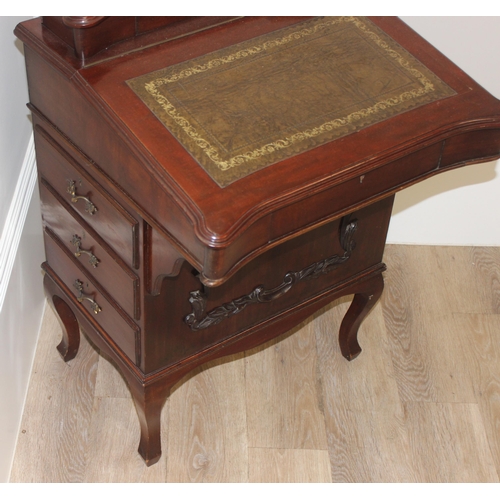 47 - An antique style mahogany davenport writing desk with green leather inset, approx 56cm wide x 55cm d... 