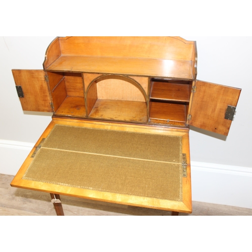 133 - An Edwardian satinwood lady's desk or Bonheur Du Jour with single drawer and fold out writing slide,... 