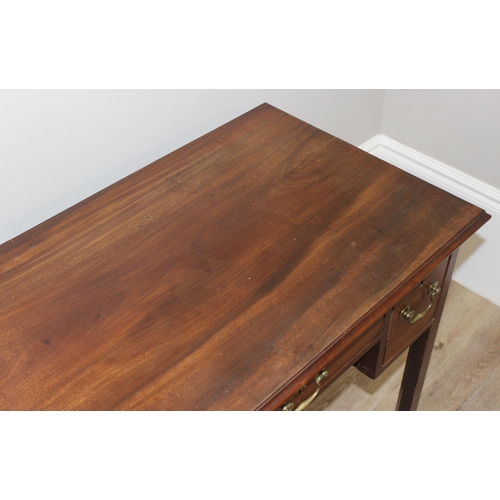 146 - A Georgian mahogany low boy with 3 drawers, approx 86cm wide 50cm deep x 75cm tall