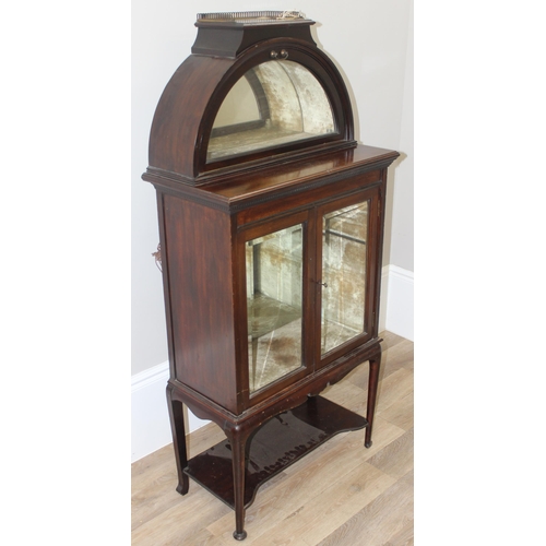 186 - A rare antique mahogany display cabinet with 2 glazed doors under a very unusual dome topped display... 