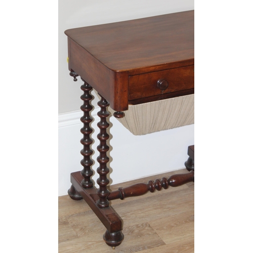 170 - A superb quality Victorian mahogany sewing table with bobbin turned legs and single fitted drawer, w... 