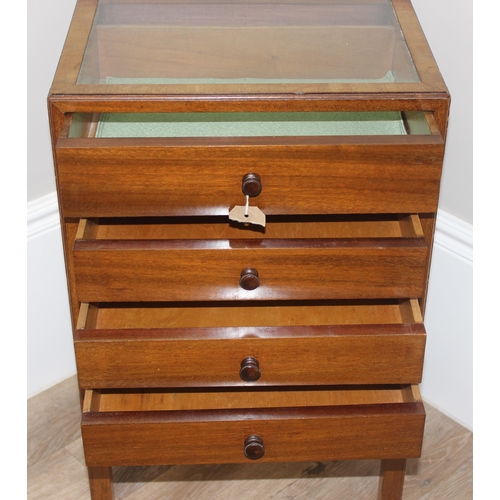 80 - An unusual vintage oak bijouterie cabinet or collectors cabinet with 4 small drawers and glazed top,... 