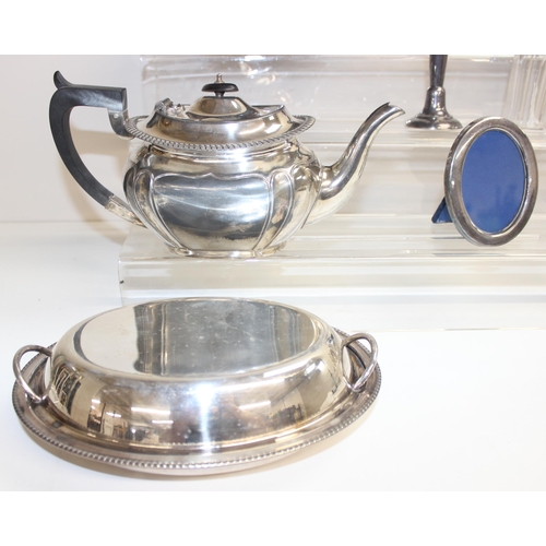 1009 - Qty of metalware, mostly silver-plated, to incl teapots, vase, serving dishes, Art Deco sandwich pla... 