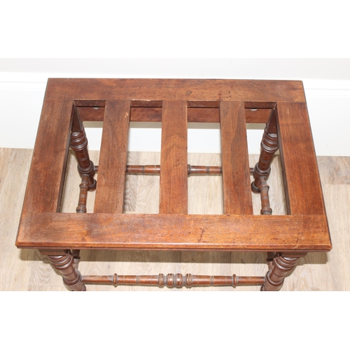 168 - An antique mahogany luggage stand with slatted top and turned legs, approx 65cm wide x 46cm deep x 4... 