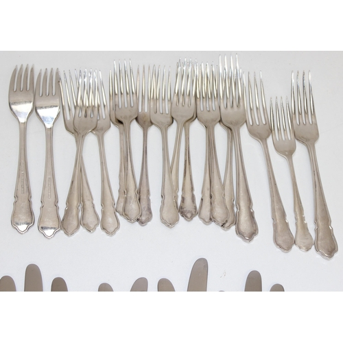 1043 - Qty of Roberts & Dore Ltd silver plated flatware, approx 3kg gross