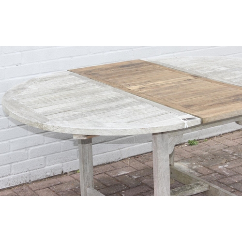 336 - Extending teak garden table, approx 171cm x 120cm x 76cm (fully extended)