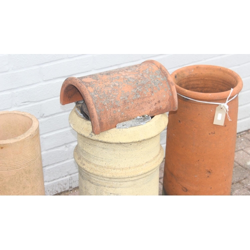 337 - Mix of terracotta and clay items to incl chimney pots, cowl and a pipe