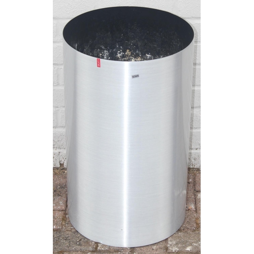 369 - A large single brushed aluminium garden planter of cylindrical form by Lune, approx 36cm in diameter... 