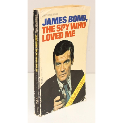 654 - 4 vintage James Bond books to incl 2 Book Club hardback James Bond books (1 1st edition), and 2 Pan ... 