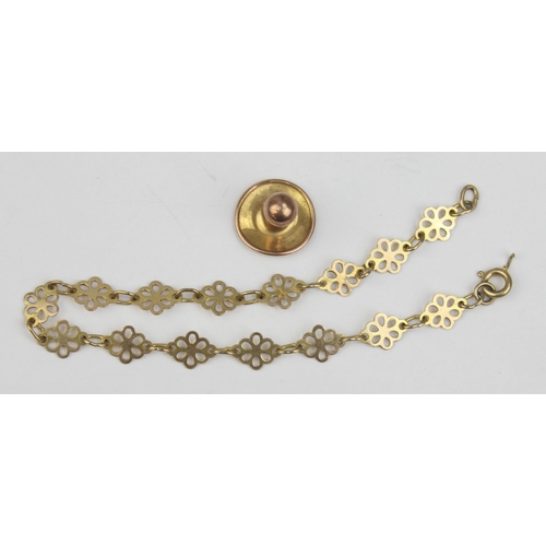 1111 - A 9ct gold floral bracelet with broken clasp and a 9ct gold shirt stud, approx 3.49g gross