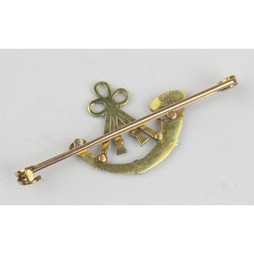 1141 - A WW1 period 15ct gold and green enamel brooch for the Oxford & Bucks Light Infantry, marked 15ct to... 