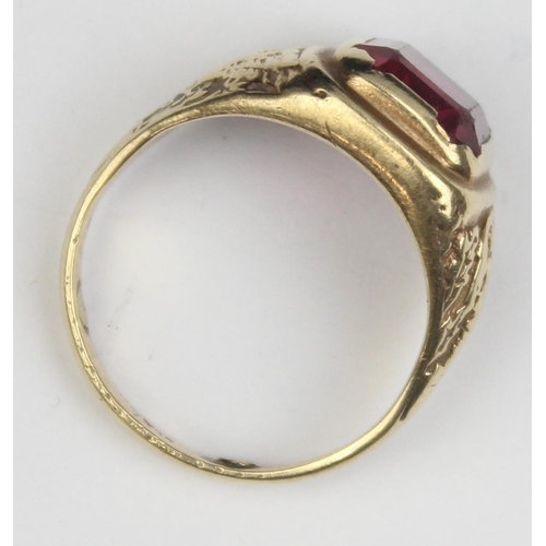 1144 - A vintage 9ct gold signet ring set with large pink stone and engraved shoulders, marked 9ct and XRF ... 