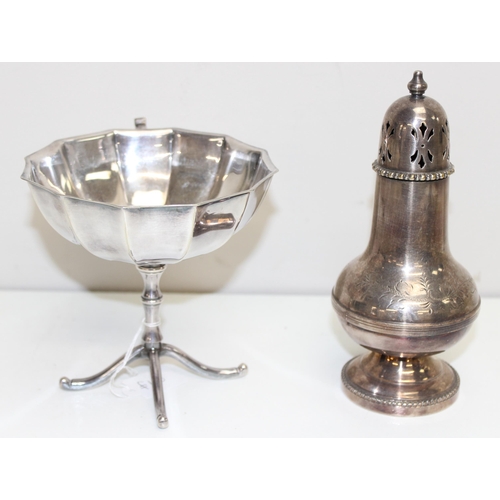 1031 - Qty of assorted items to incl some silver-plated items, silver-collared items, toddy ladle etc