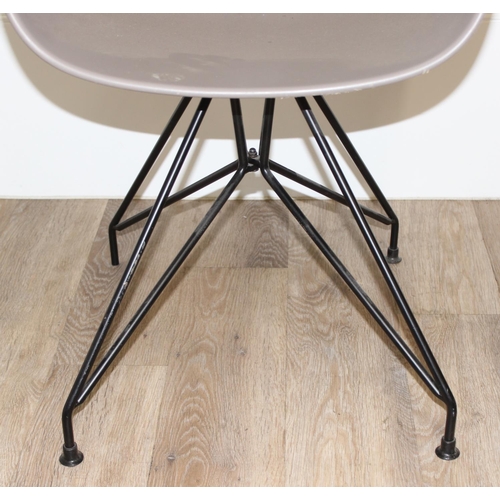 19 - A retro style plastic moulded office chair on wirework base, approx 77cm tall