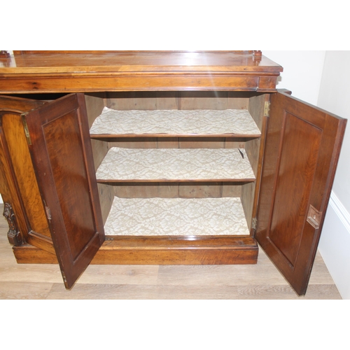 169 - A Victorian mahogany chiffonier or sideboard with mirror shelf and 3 door base, approx 131cm wide x ... 