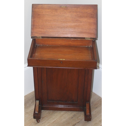 44 - A small vintage mahogany Davenport style desk with inset green leather top, approx 53cm wide x 45cm ... 