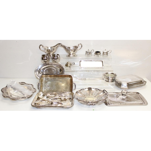 1041 - Qty of assorted vintage silver plated items to inc entree dishes, sauce boats, goblets, cutlery etc,... 