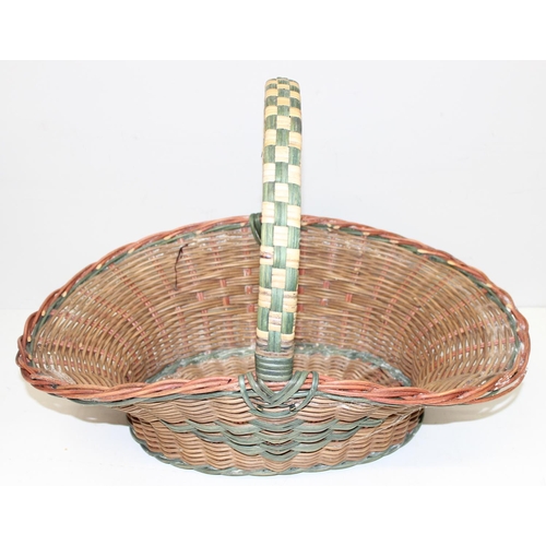 279 - 4 assorted vintage wicker baskets of various designs, the largest approx 60cm wide