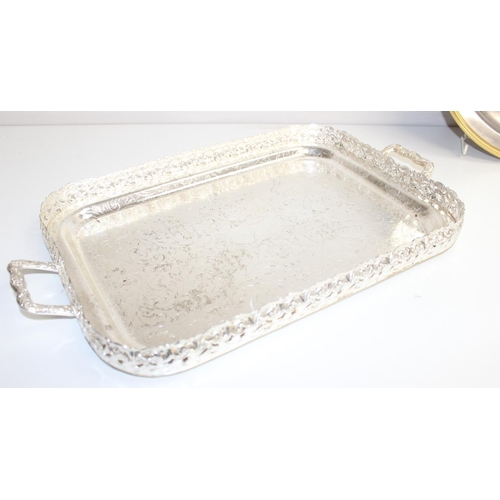 1051 - Qty of assorted vintage and later silver plated trays etc, approx 8.9kg gross