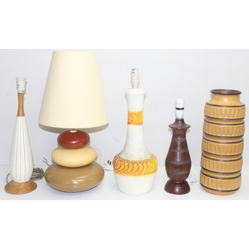 259 - 4 retro style lamps and a retro West German pottery vase 268-40, approx 41cm tall