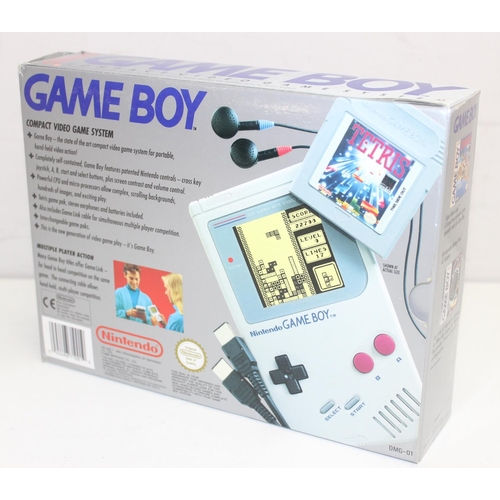 758 - A vintage Nintendo Game Boy in original packaging to include Tetris game, manuals and cables