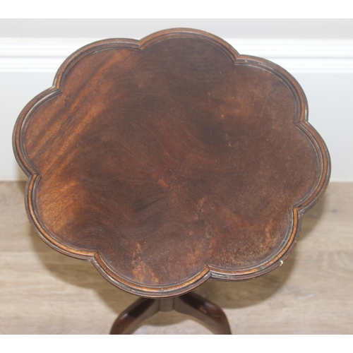 173 - Small antique scallop topped mahogany wine table, approx 52cm tall