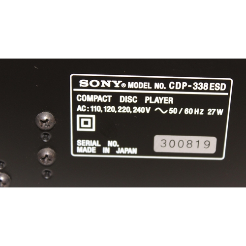 723 - Sony Compact disc player CDP-338ESD with manual