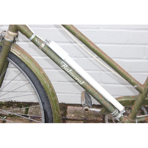 780 - A vintage Hercules Balmoral ladies 3 speed bicycle in olive green, manufactured in Nottingham