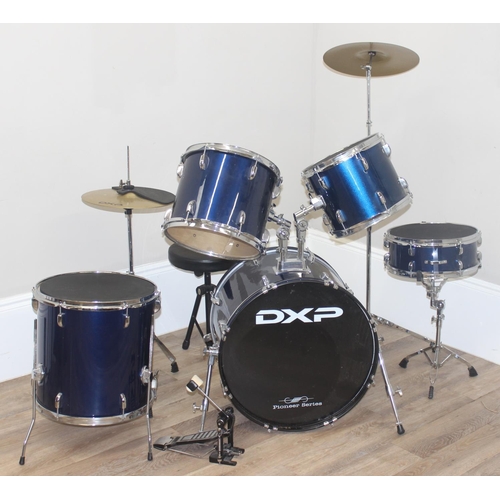 700A - DXP Pioneer series drum kit with 5 drums and 2 symbols