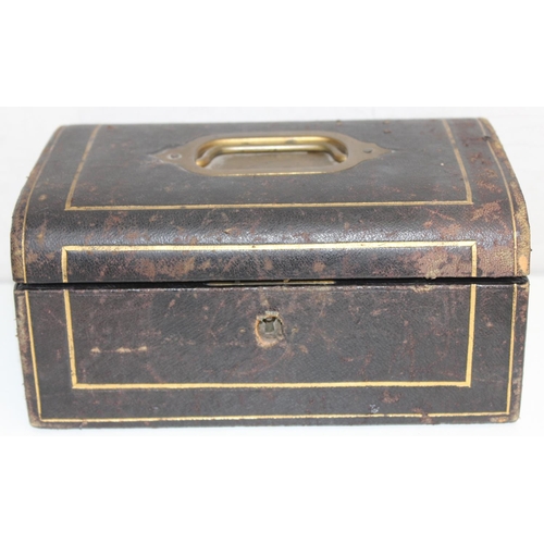 1142 - A qty of assorted vintage jewellery in antique leather covered jewellery box, to inc a number of pie... 