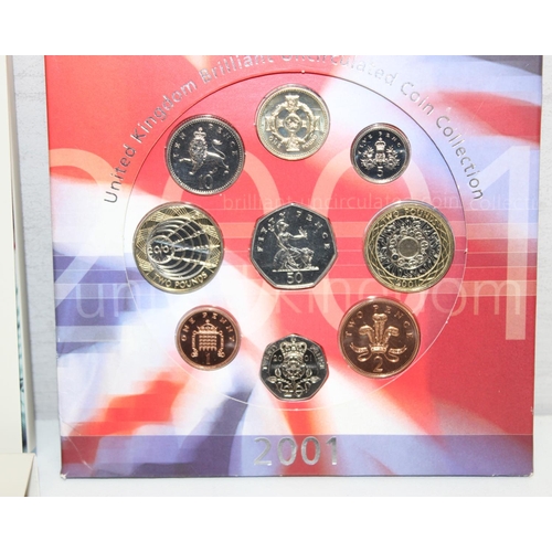 1217 - 3 assorted uncirculated coin sets to inc 2022 13 coin set, 2001 & 1983