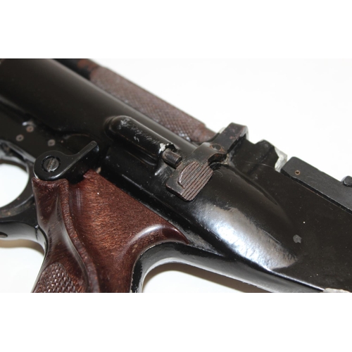 1409 - A vintage Webley Typhoon air pistol