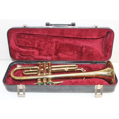 1626 - A vintage Melody Maker trumpet with mouthpiece in Besson hard shell case